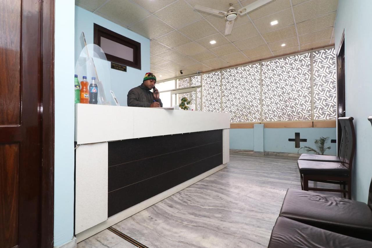 Oyo Hotel Ayaan Bareilly Exterior photo