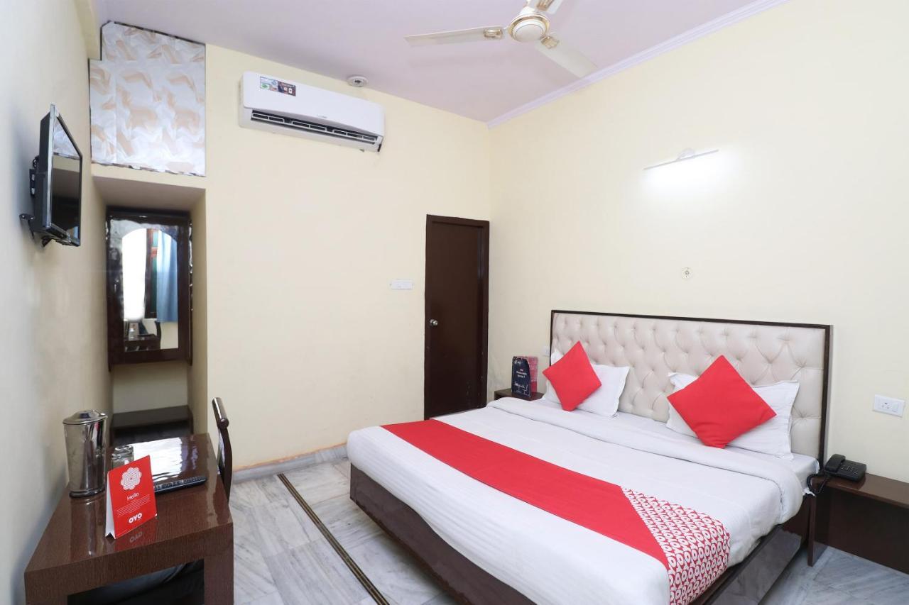 Oyo Hotel Ayaan Bareilly Exterior photo
